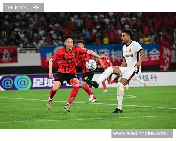 上海足球队在世界锦标赛中的个人能力表现全面分析与点评